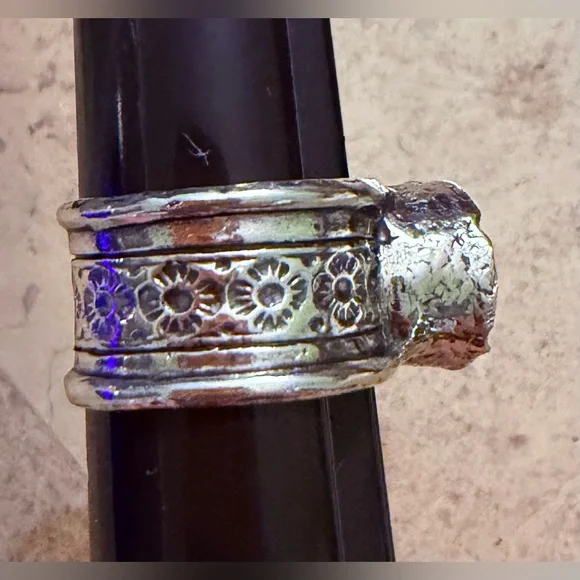 SILPADA DESIGNS .925 Sterling Silver & CZ “QUEEN FOR A DAY” Ring #R2208_Size 8.5 - Picture 4 of 8